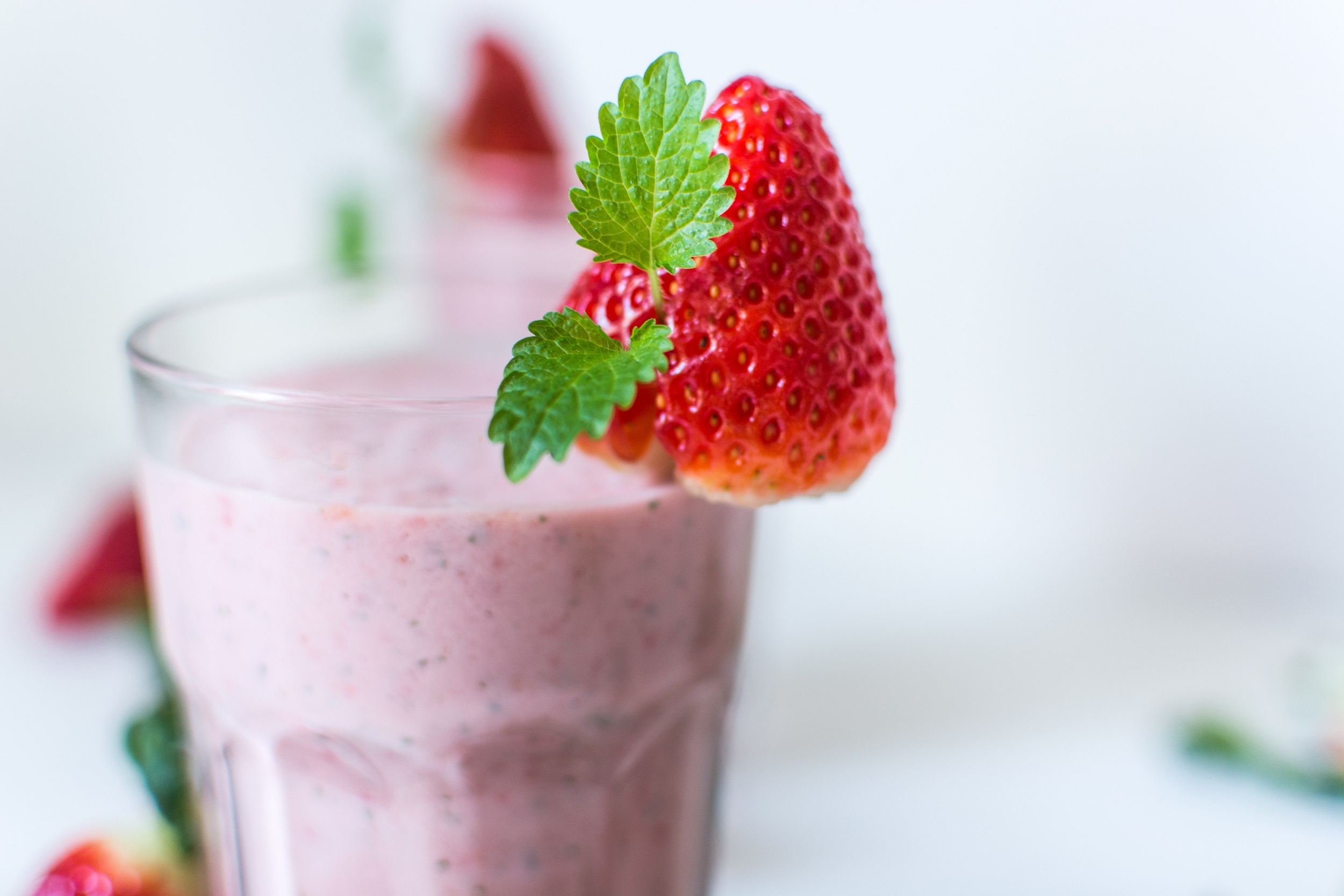 Alkoholfreier Erdbeer-Shake für den Frühling